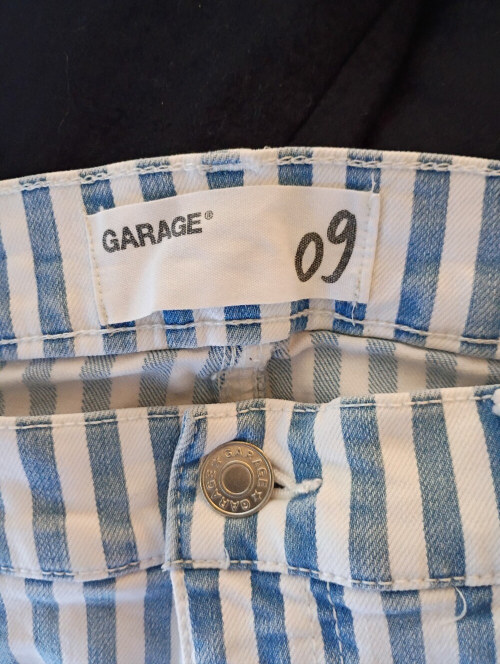 "Garage" High Rise Shorts - Picture 3 of 5